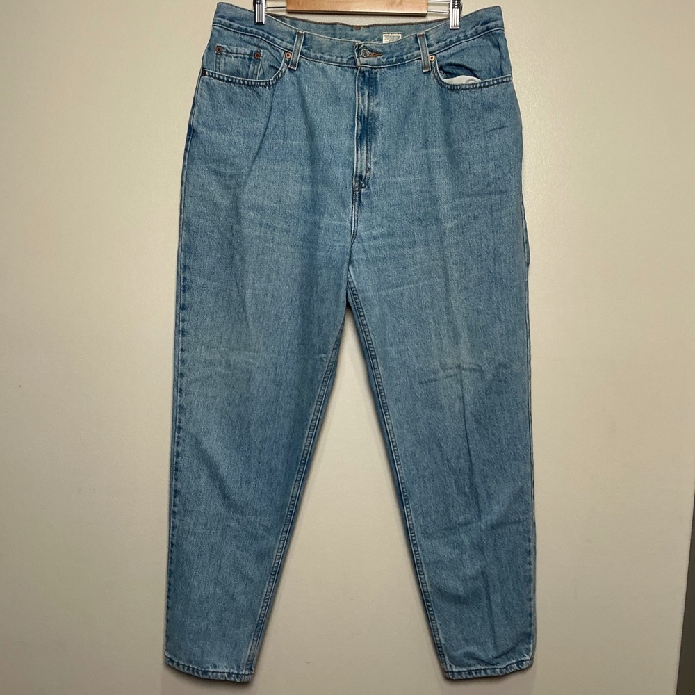 VTG 90's Levi's 550 Relaxed Fit Jeans Women 20M 38" Waist Light Wash Tapered Leg